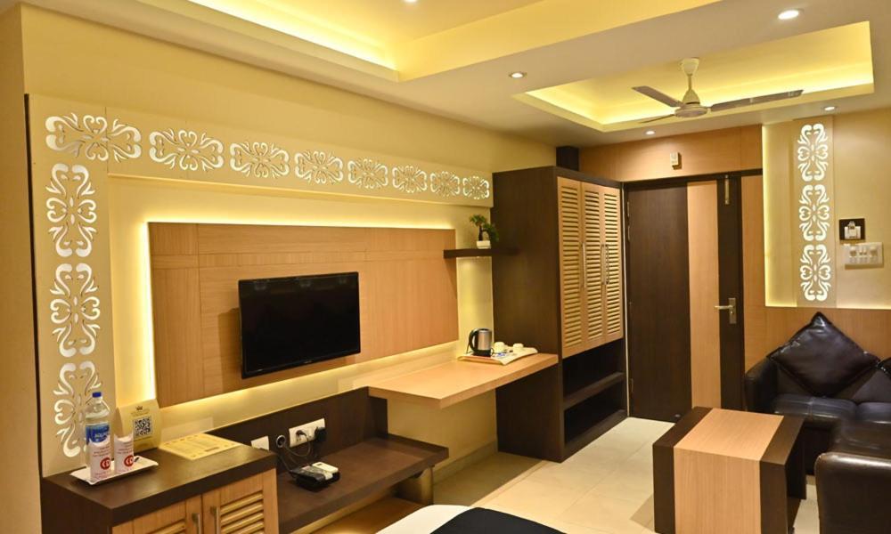 Hotel Royal Cottage Канпур Экстерьер фото