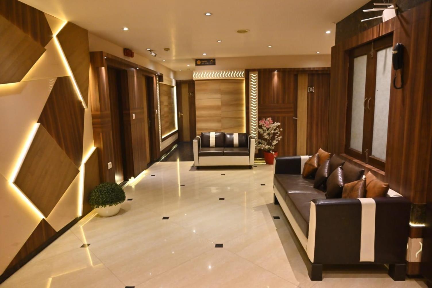 Hotel Royal Cottage Канпур Экстерьер фото