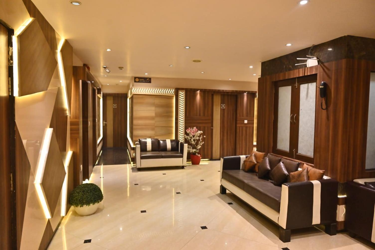 Hotel Royal Cottage Канпур Экстерьер фото
